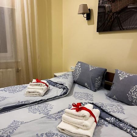 Homey Apartment On Vicheva Str. Lvov Exteriér fotografie